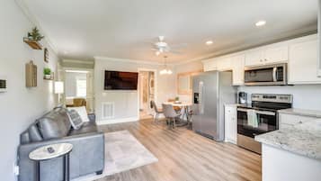 Apartment (1 Bedroom) | Interior