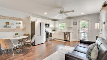 Apartment (1 Bedroom) | Interior