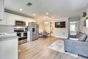 Apartment (1 Bedroom) | Interior