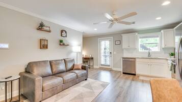 Apartment (1 Bedroom) | Interior