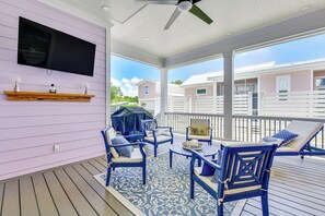 House (3 Bedrooms) | Interior - Walk to Pass Christian Beach: Stunning Family Home (Pass Christian)