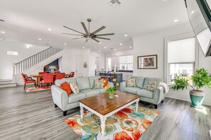 House (3 Bedrooms) | Interior