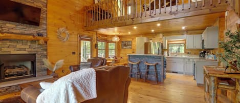 House (3 Bedrooms) | Interior