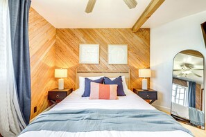 Cottage (2 Bedrooms) | Interior