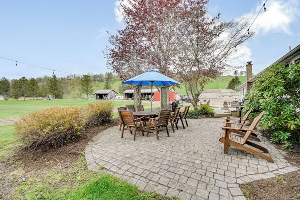 House (3 Bedrooms) | Interior - Fishing Pond & Spacious Yard: Quiet Home in Sodus! (Sodus)