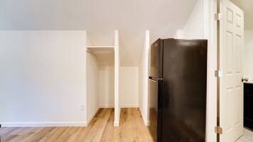 Apartment (0 Bedroom) | Interior