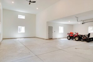 Apartment (0 Bedroom) | Interior