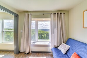 House (3 Bedrooms) | Interior - Lake Taneycomo Views: Family-friendly Cabin! (Forsyth)