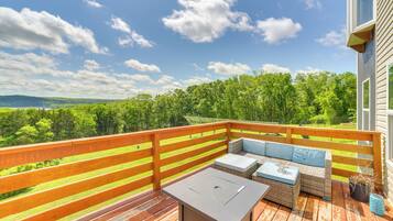 ุงูู
ูุดุฃุฉ ู
ู ุงูุฏุงุฎู