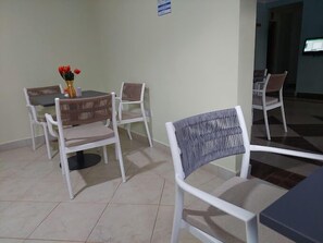 Restaurant - The Grand Brystal Comfort Inn (Busia)