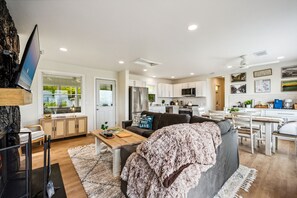 Smart TV, fireplace, DVD player, books
