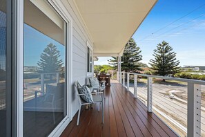 Terrace/patio - Encounter Retreat Sum (Encounter Bay)