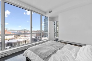 2 chambres, fer et planche à repasser, Wi-Fi, draps fournis