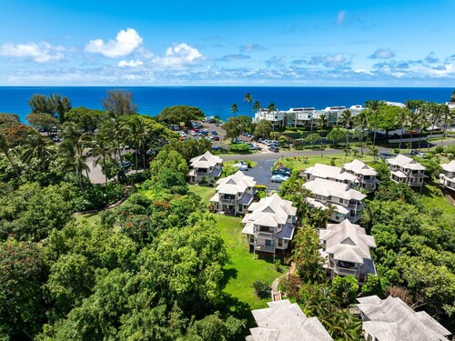 Hanalei Bay Villas #2, Beautiful Free-standing Hawaii Villa, walk to beach