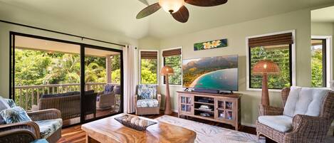 Smart TV, reproductor de DVD y libros