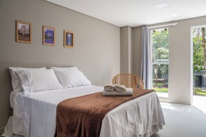 Bungalow de lujo, balcón, vistas a la piscina | Wifi gratis