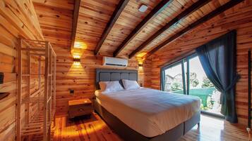 Villa, uitzicht op meer | 2 slaapkamers, geluiddichte muren, een strijkplank/strijkijzer