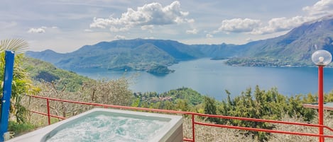 Idromassaggio all'aperto