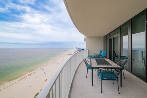 Daire, 3 Yatak Odası | Açık havada yemek servisi