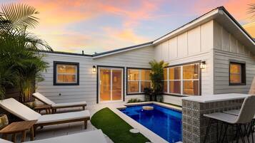 Villa, 2 Bedrooms | Kolam renang