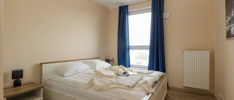 Blackout curtains, iron/ironing board, free WiFi