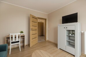Blackout drapes, iron/ironing board, free WiFi - ShortStayPoland Toruńska B177 (Warsaw)