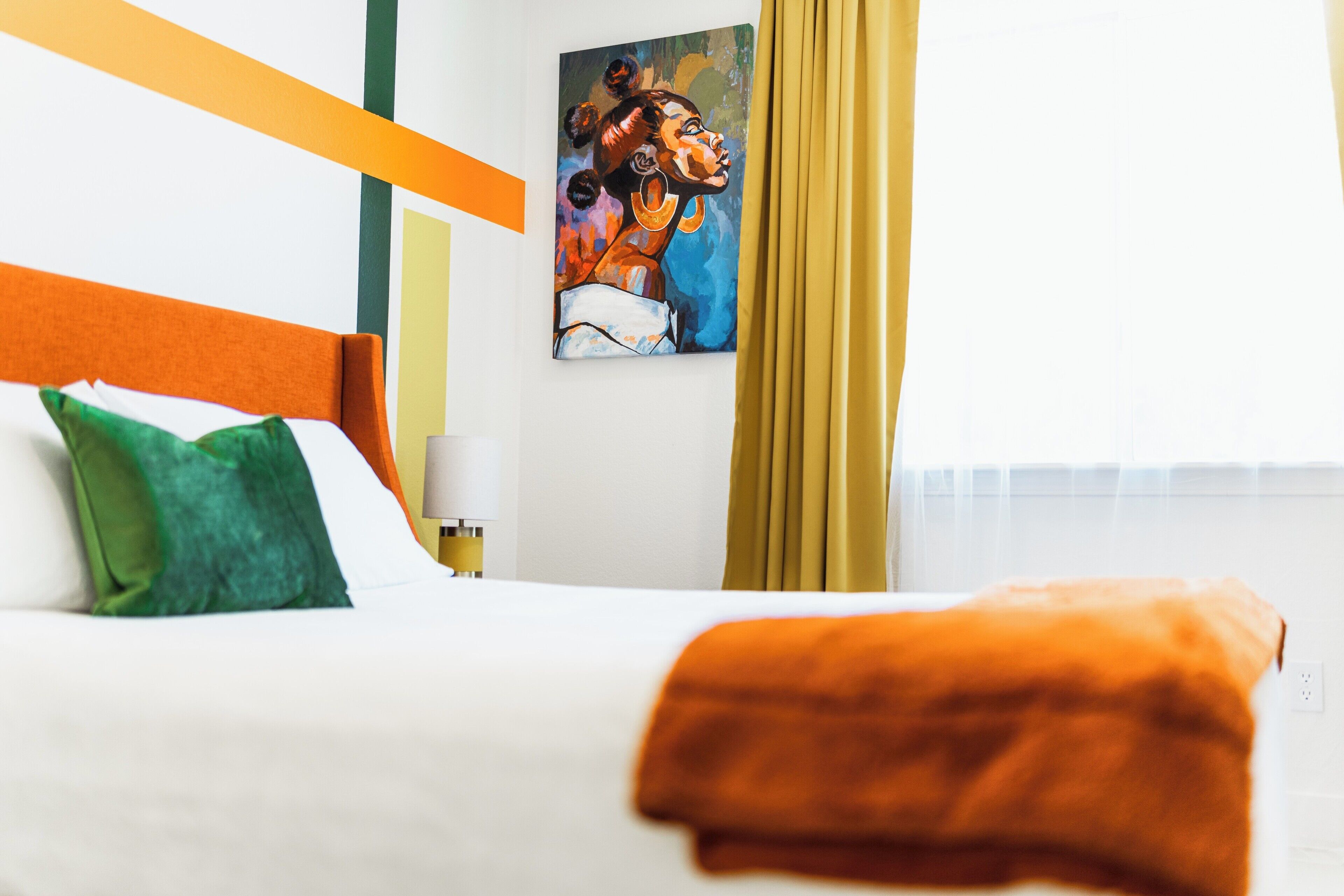 4 soverom, skrivebord, strykejern/-brett og wi-fi (inkludert)