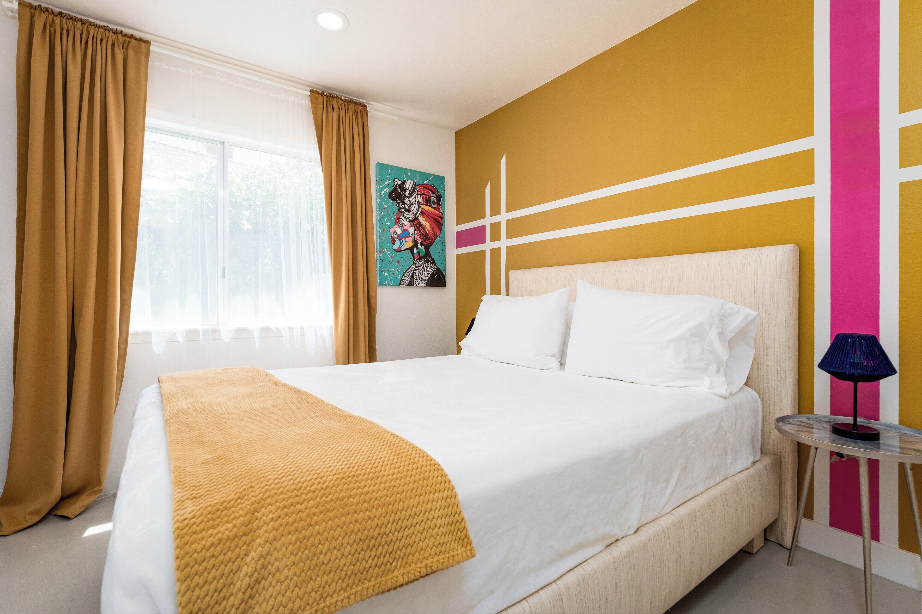 4 soverom, skrivebord, strykejern/-brett og wi-fi (inkludert)