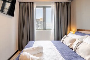 2 多间卧室、熨斗/熨衣板、WiFi、床单