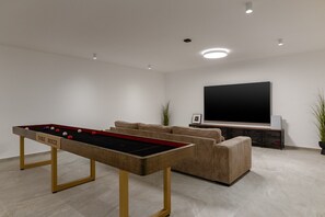 Spielezimmer
