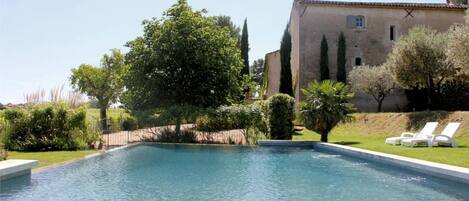 Piscine extérieure