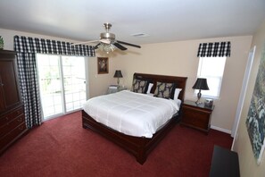 3 chambres, fer et planche à repasser, Wi-Fi gratuit, draps fournis