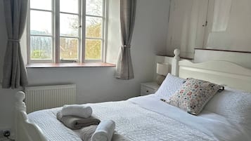 House, 2 Bedrooms, Smoking, Garden View | 2 bedrooms