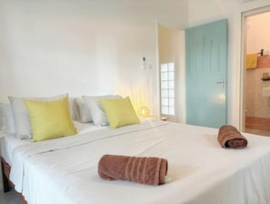 3 bedrooms, iron/ironing board, travel crib, WiFi