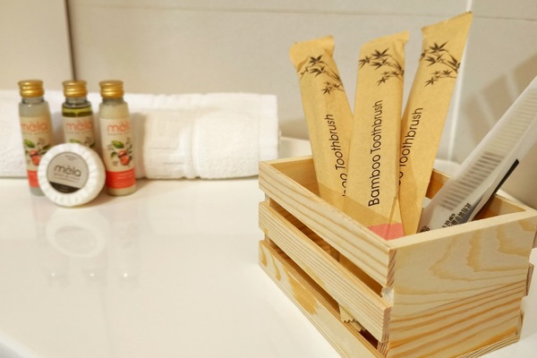 Bathroom amenities