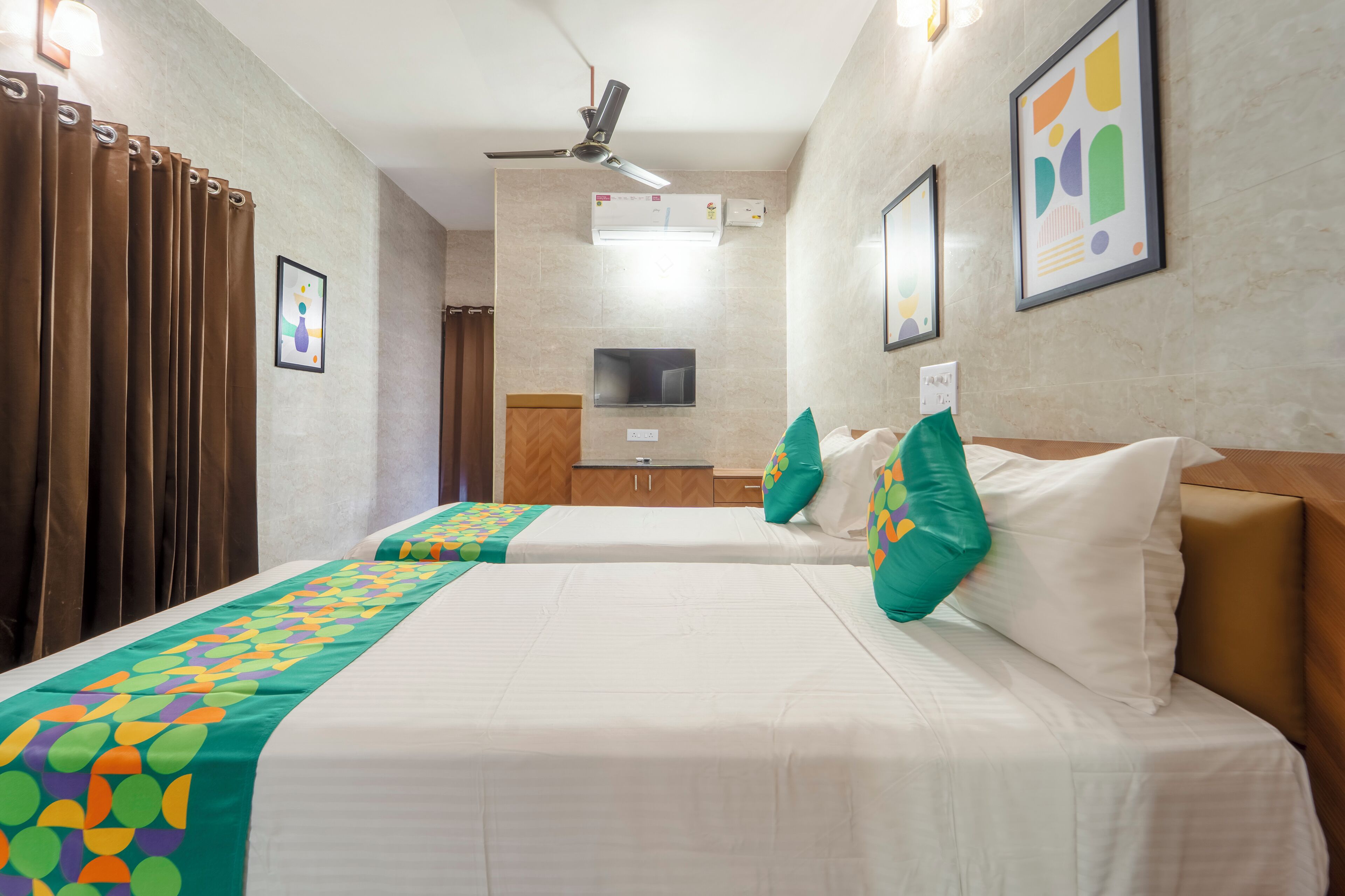 Standard Double Room | Iron/ironing board