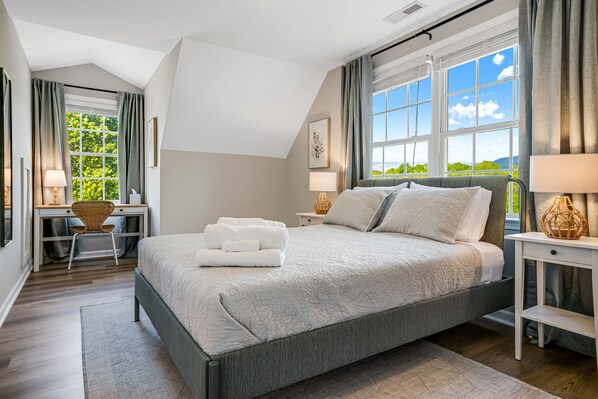 3 chambres, bureau, fer et planche à repasser, Wi-Fi gratuit