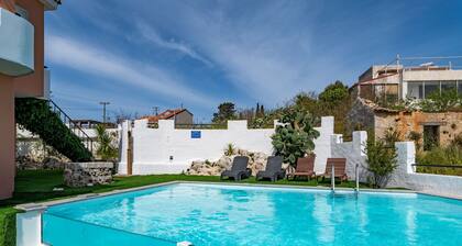 Aliki's Studio - One Bedroom Apartment, Sleeps 2