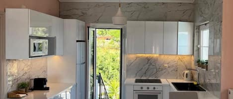Fridge, microwave, oven, dishwasher