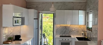 Aliki's Top Floor Suite