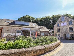Exterior - Drake's Hideaway (Lyme Regis)