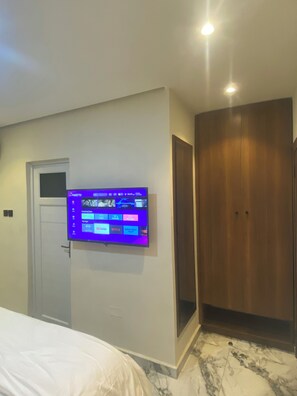 1 Schlafzimmer, Schreibtisch, Bügeleisen/Bügelbrett, WLAN