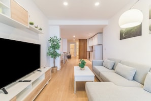 Smart TV - Home2Book Beachside Apartment Las Canteras (Las Palmas de Gran Canaria)