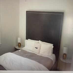 4 bedrooms, WiFi, bed sheets