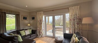 Lovely 3 Bedroom House, peaceful surrounds in Highland Perthshire- Pet Friendly!