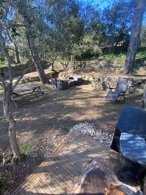 Property grounds - Bungalow Provençal with Garden & Pétanque, in the heart of Pourrières" (in French) (Pourrières)