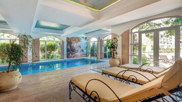 Piscine couverte, piscine extérieure