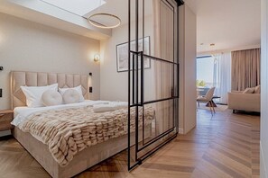 Leilighet – comfort | Individuelt dekorert, individuelt innredet og strykejern/-brett