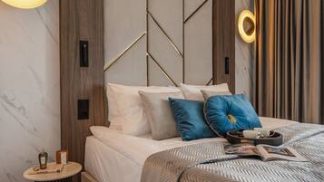 Comfort Apartment, Balcony, Lake View | 2 bedrooms, iron/ironing board, free WiFi