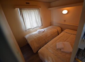 2 bedrooms